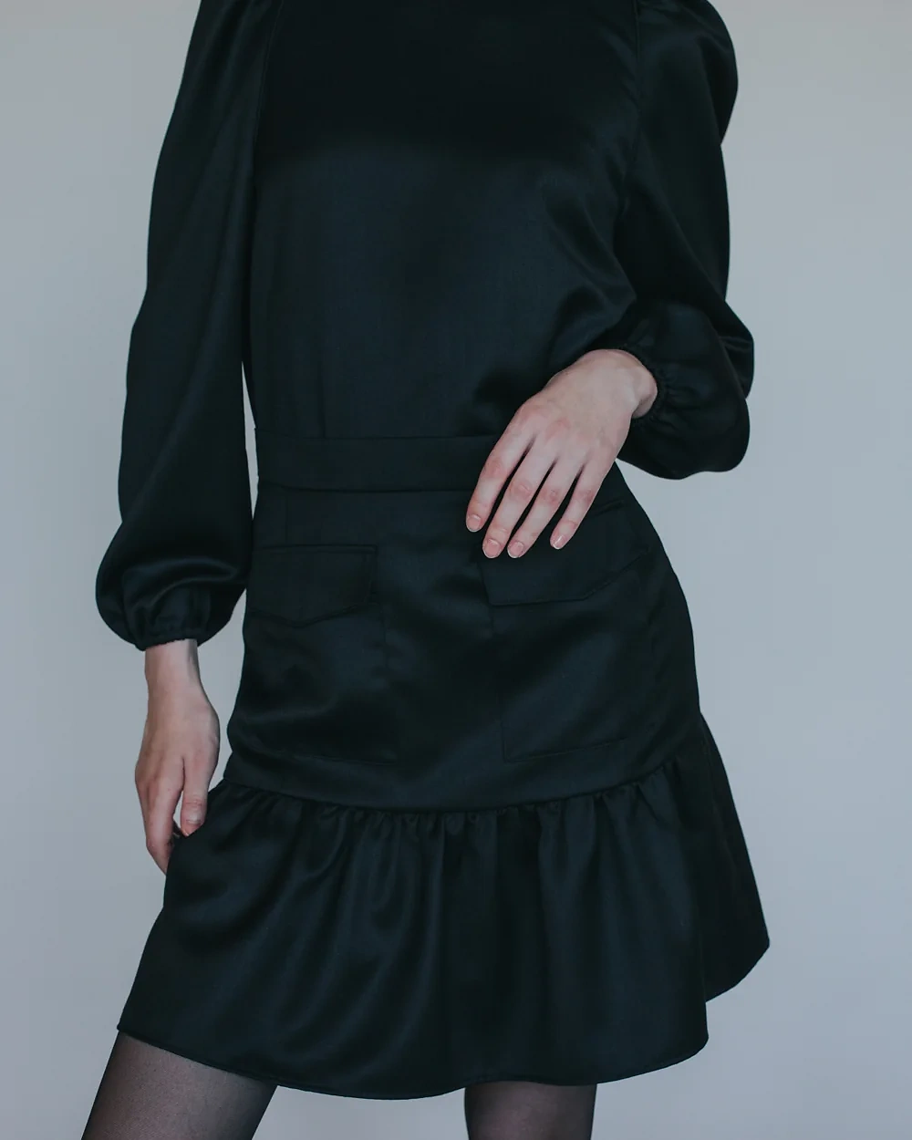 Kurzes schwarzes Kleid – Simone Becke Kitzbühel