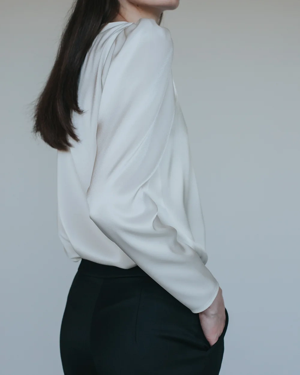 Weiße Satinbluse – Simone Becke AW20