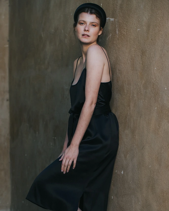Schwarze Culotte aus der SS20 Kollektion – Simone Becke