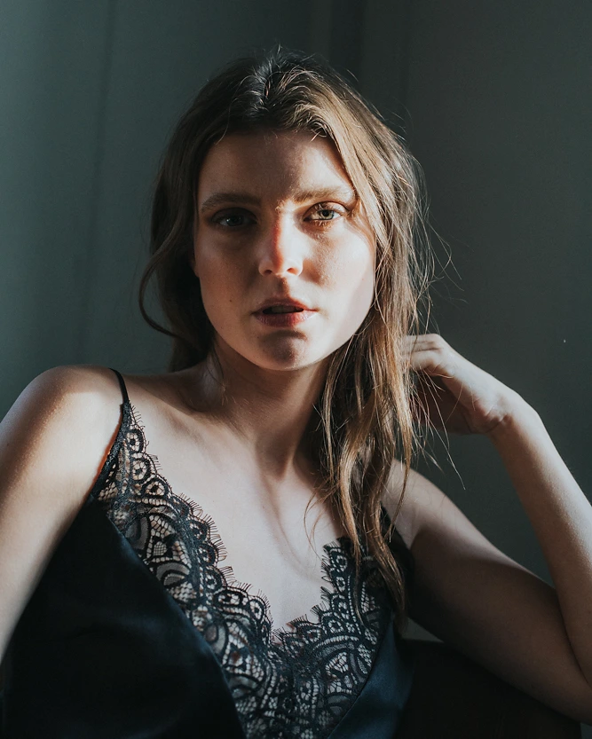 Spitzen-Top aus der SS20 Kollektion – Simone Becke